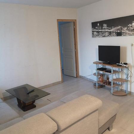F1 1Er Etage 3 Personnes Apartment Aubenas Bagian luar foto