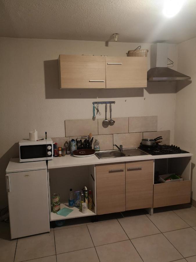 F1 1Er Etage 3 Personnes Apartment Aubenas Bagian luar foto