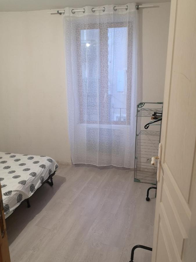 F1 1Er Etage 3 Personnes Apartment Aubenas Bagian luar foto